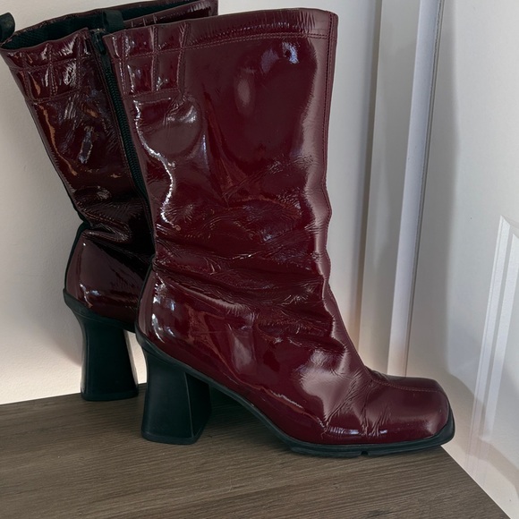 Vintage Square Toe Burgundy Faux Leather Boots 9 - Picture 3 of 7